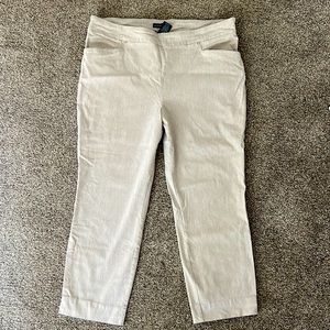 Hilary Radley cream colored cropped pans size XXL